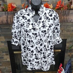 NWT ANN TAYLOR RUFFLE BUTTON TOP